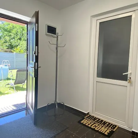 Amazing 1 Bed Flat Craiova