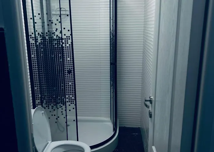 Amazing 1 Bed Flat Apartament Craiova